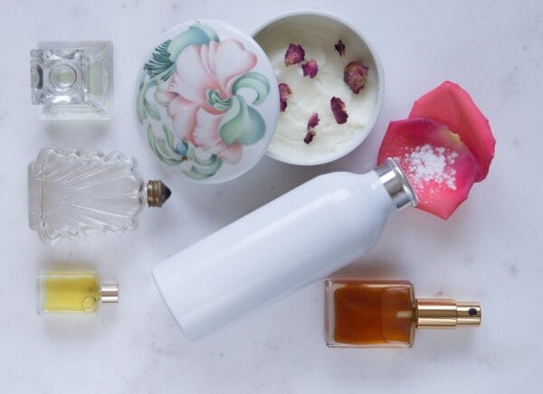 Making perfume: 100% natural pefume products